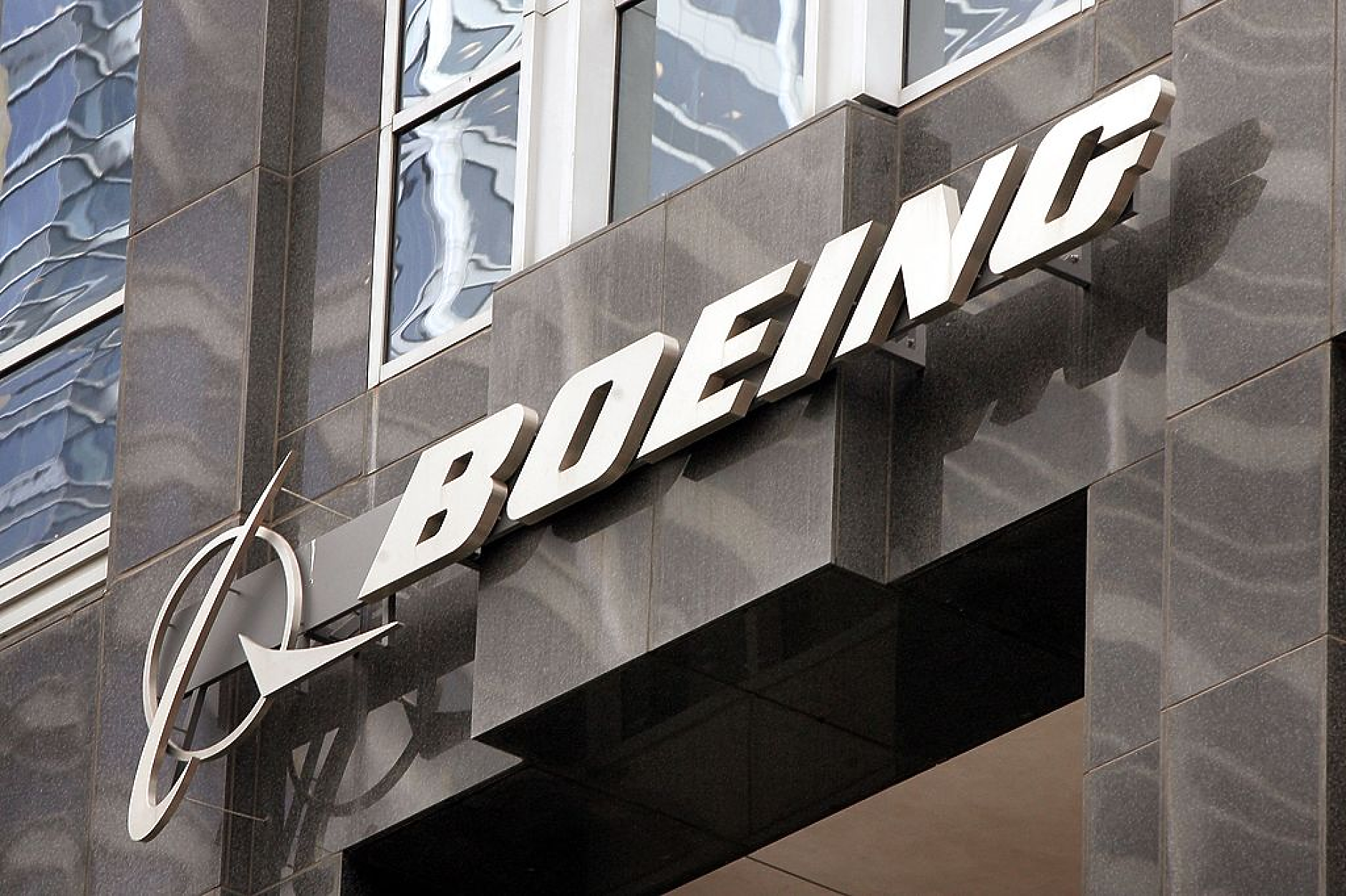 Boeing с нов изпълнителен директор и загуба от 1,4 млрд. долара за второто тримесечие