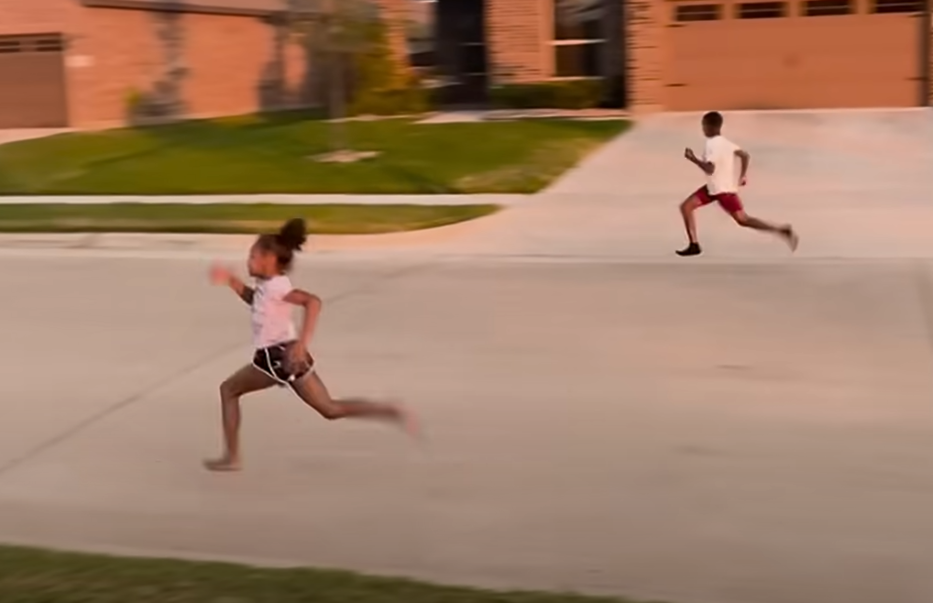 Google изтегля реклама на своя изкуствен интелект заради остри критики (видео)