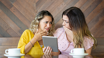 Културни кодове: Cringe - новата форма на онлайн срам