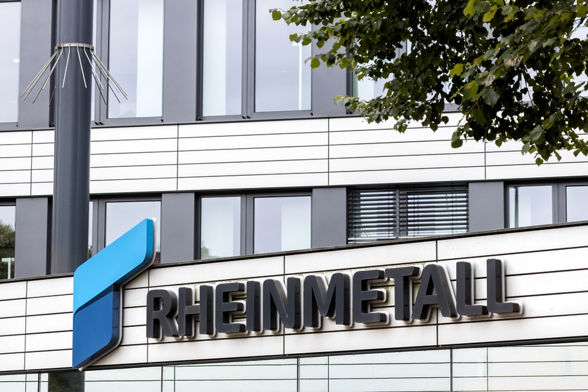 Rheinmetall очаква до 25 млрд. евро поръчки за  смесеното си предприятие с  италианската Leonardo 