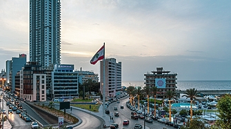 Франция прикани френските граждани в Ливан да напуснат страната поради