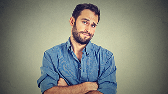 Не всички които имат професионални титли отговарят на характеристиките на