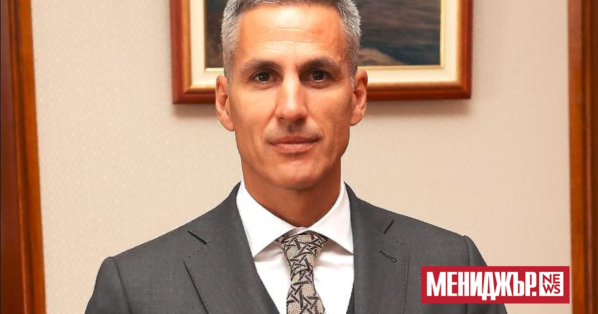 Петчленен състав на Върховния административен съд (ВАС) окончателно отхвърли искането