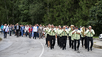 Хиляди работници и служители в Асарел Медет пенсионери от дружеството както