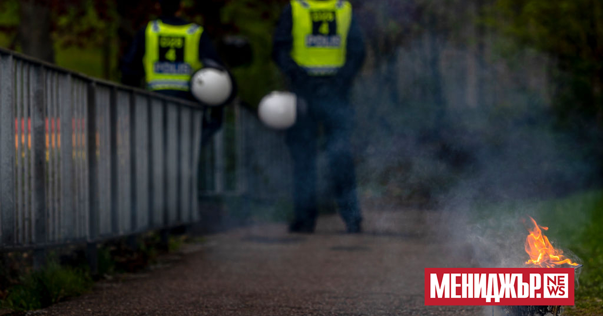 Шведската прокуратура съобщи, че ще изправи пред съда двама мъже,