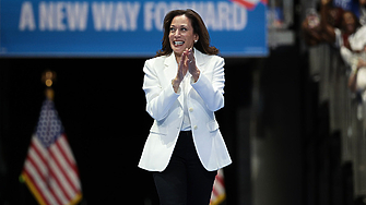  Инвеститорите в криптовалути и ръководителите на индустрията които призовават вицепрезидента