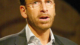 Милиардерът Едгар Бронфман повиши офертата си за Paramount Global предлагайки