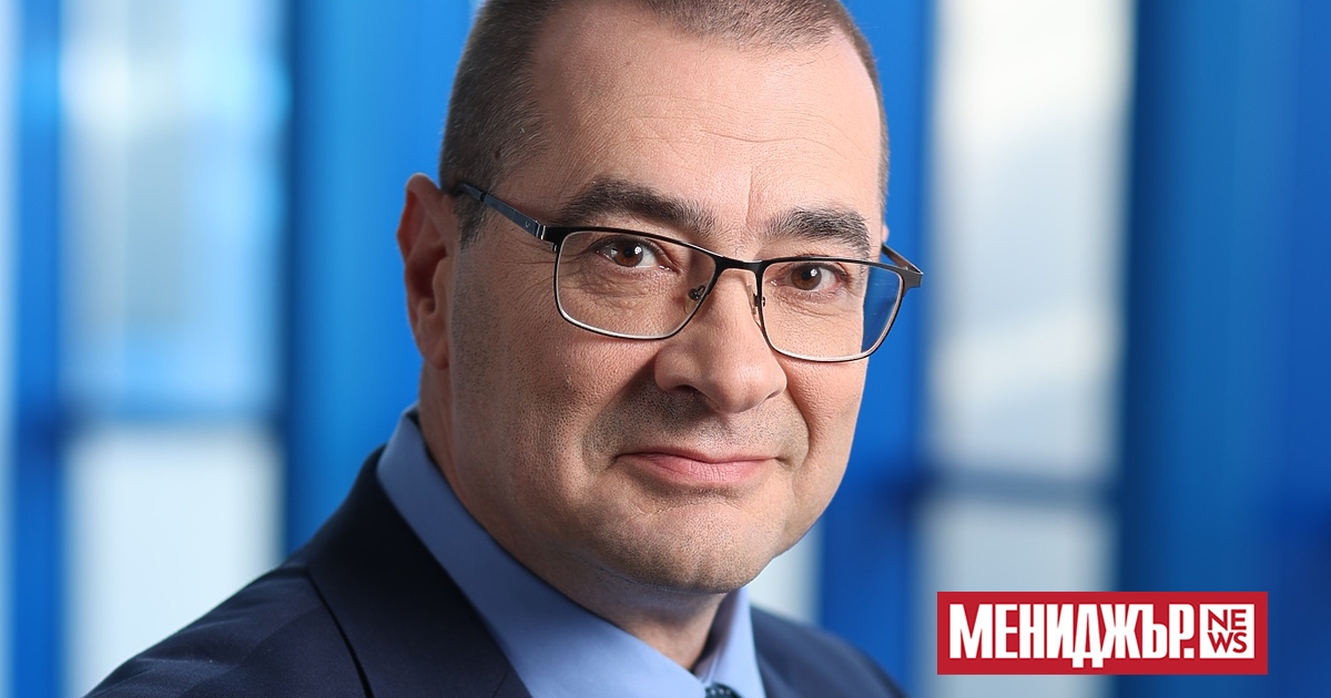 Инж. Иван Моллов е изпълнителен директор и член на Управителния