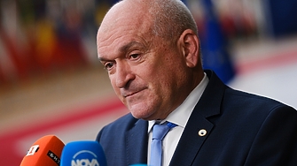 Служебният премиер Димитър Главчев и днес продължава разговорите си с