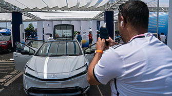 Китайският гигант Chery обмисля възможността да произвежда автомобили в Обединеното кралство