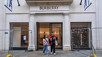 Британският производител на облекло и луксозни стоки Burberry загуби мястото