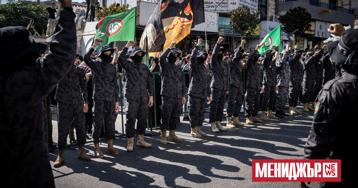 Най-малко 20 души са загинали, а повече от 450 са