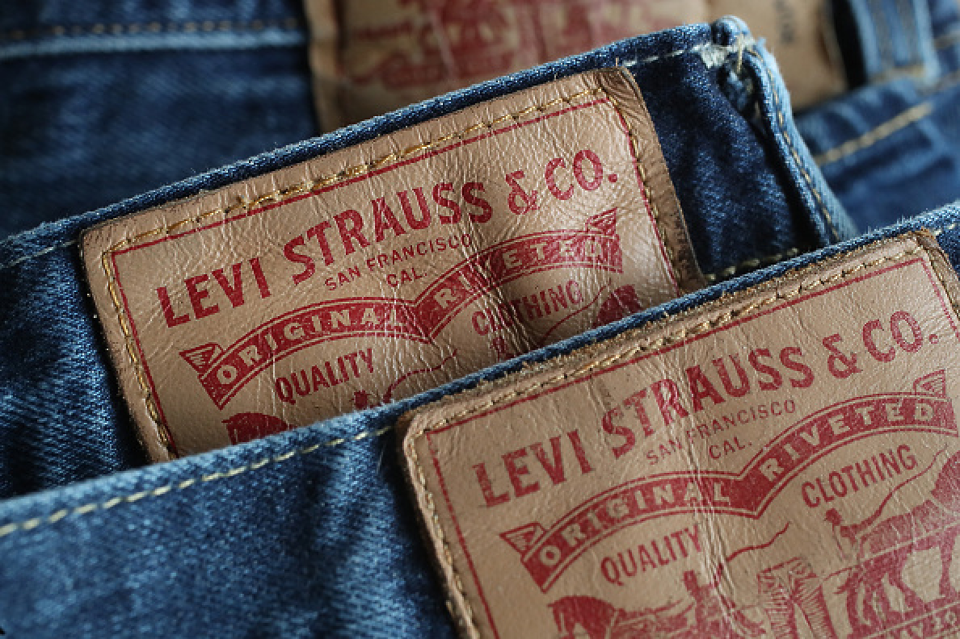 Levi's  може да се откаже от своя марка заради лоша прогноза за годишите приходи