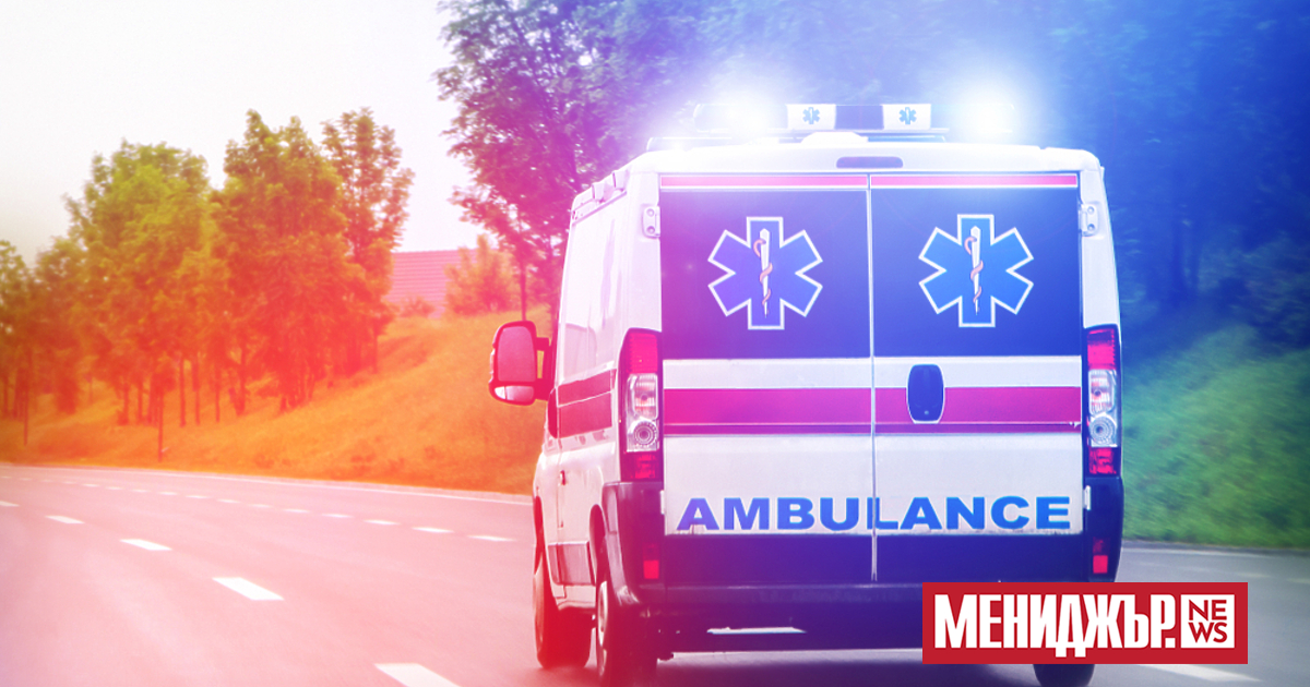 Жена, сериозно пострадала при срутването на бетонната козирка на гарата