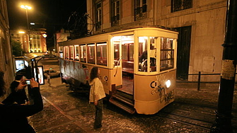 На 8 ноември група граждани и асоциации обединени в Движение