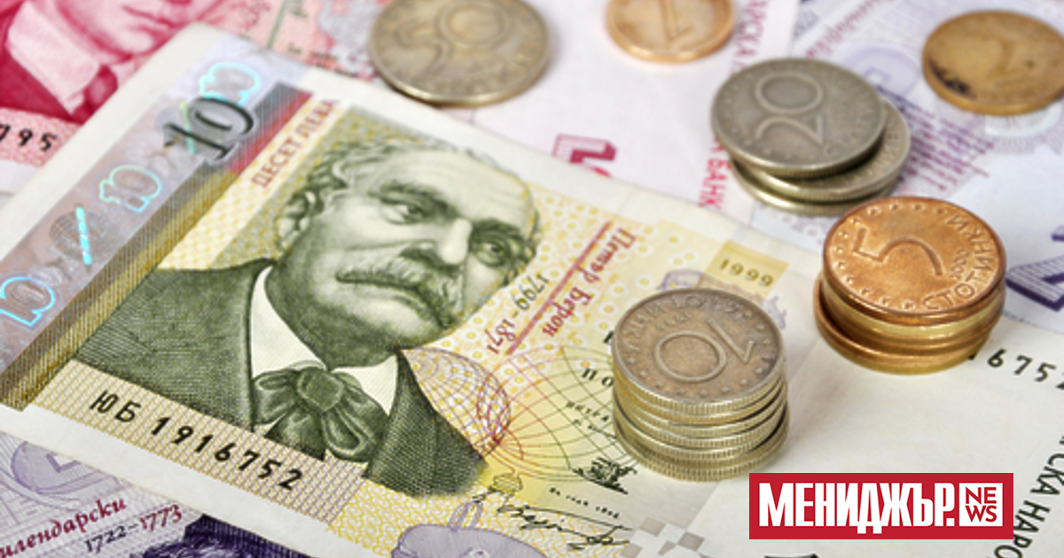 340 000 пенсионери ще получат 100 лв. за Коледа на