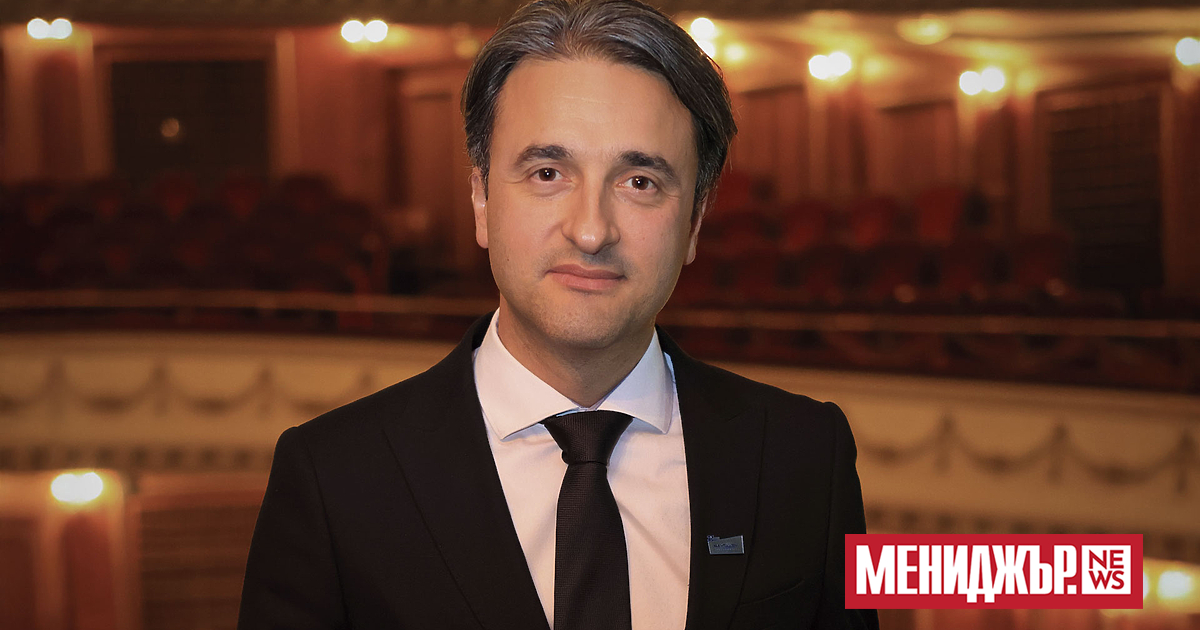 Николай Киров завършва висшето си образование в Германия, а през