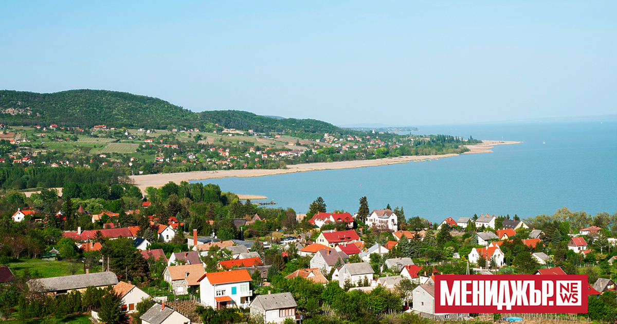 Андре Иван и съпругата му се преместват в село в