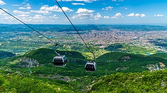 Албания преживява истински туристически бум който катапултира нейната икономика Масовото