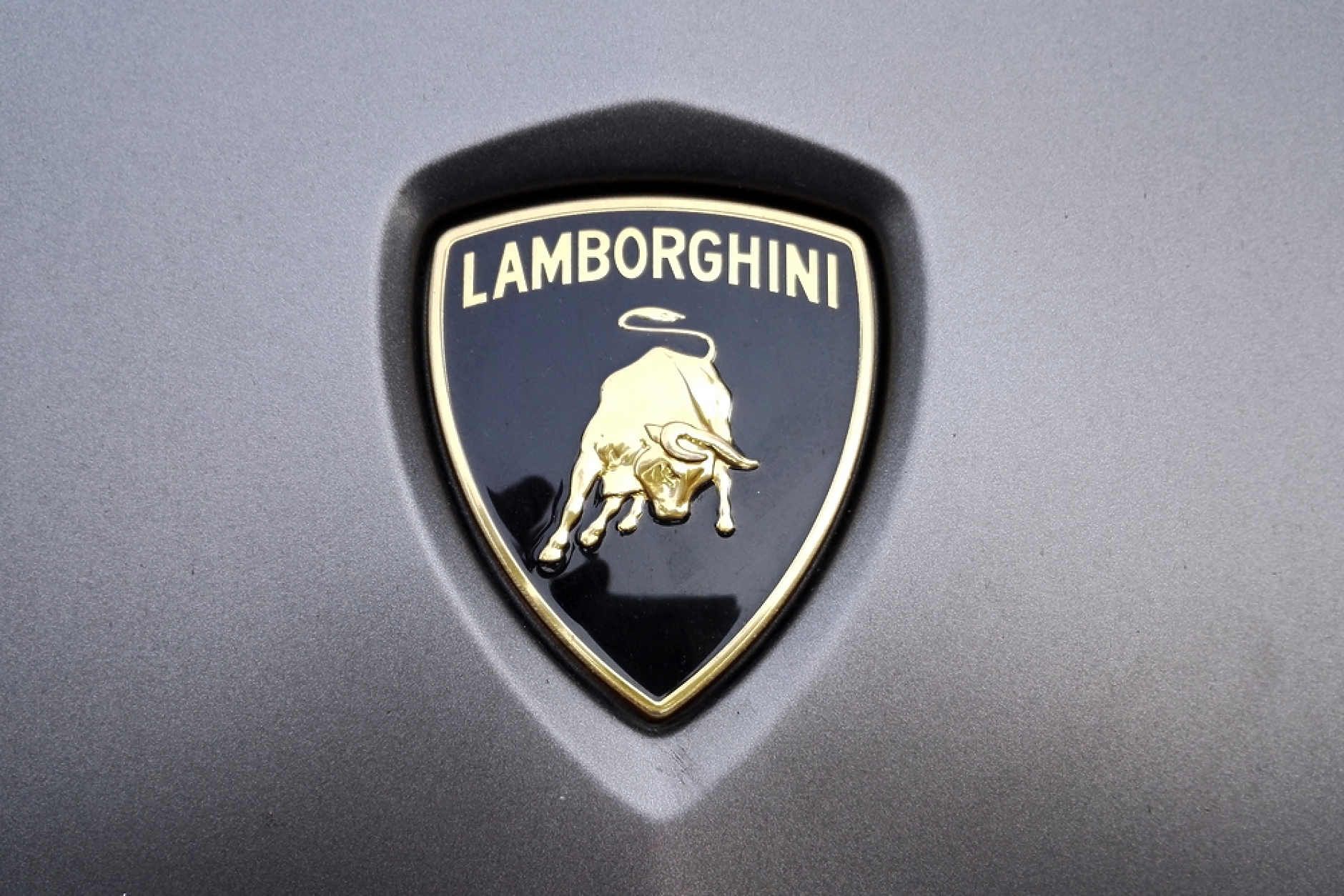  Lamborghini  отлага пускането на първия си електромобил  за 2029 г.