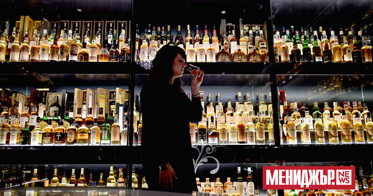 Японската компания Suntory, която притежава марката за бърбъна Jim Beam,