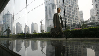 Централното правителство на Китай се опитва да овладее вълната от