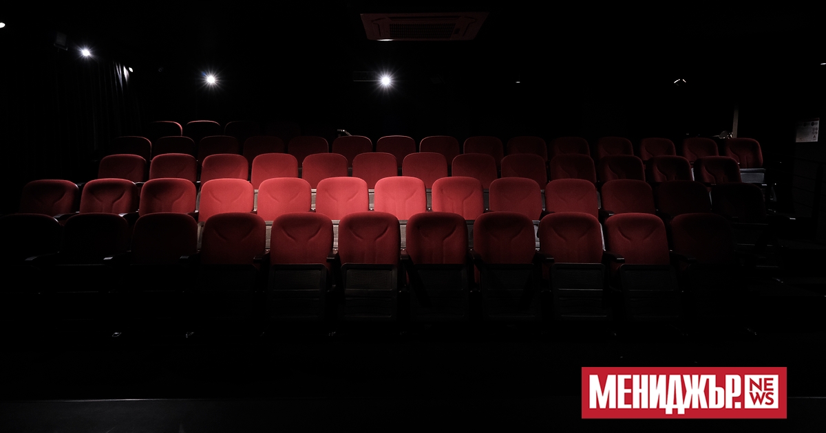 В няколко испански града са открити киносалони за нудисти, съобщава