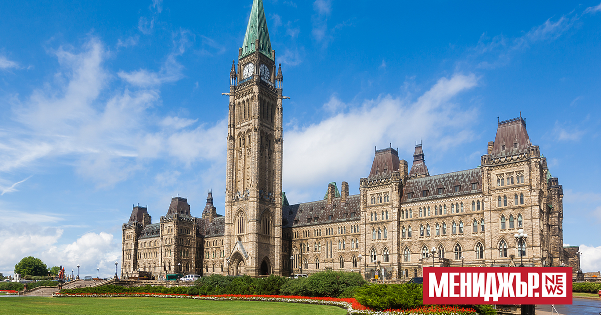 След седмици на нарастващ натиск да се оттегли, Джъстин Трюдо