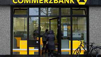 Председателят на надзорния съвет на Commerzbank Йенс Вайдман зяви че