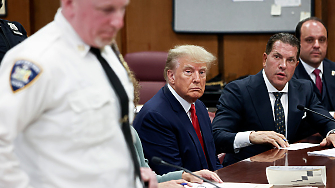 Министерството на правосъдието на САЩ уволни няколко професионални юристи които