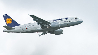 Германската авиокомпания Lufthansa  преговаря с испанския превозвач Air Europa за