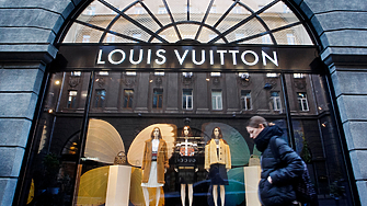 Френската луксозна група LVMH продава дела си в Stella McCartney