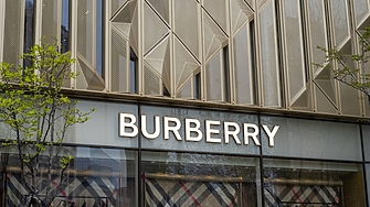 Британската луксозна марка Burberry регистрира 4 спад в продажбите през