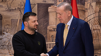 Турският и украинският президент Реджеп Ердоган и Володимир Зеленски ще