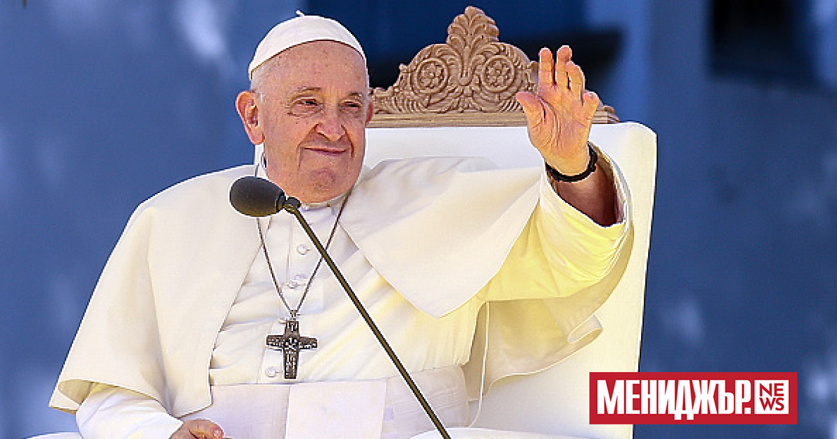 Животът на папа Франциск не е в опасност, обяви медицинският