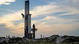 Мегаракетата Starship на SpaceX експлодира в Космоса в четвъртък минути