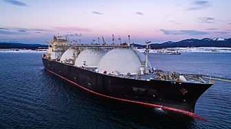  Shell очаква 60% увеличение на глобалното търсене на LNG до 2040 г.