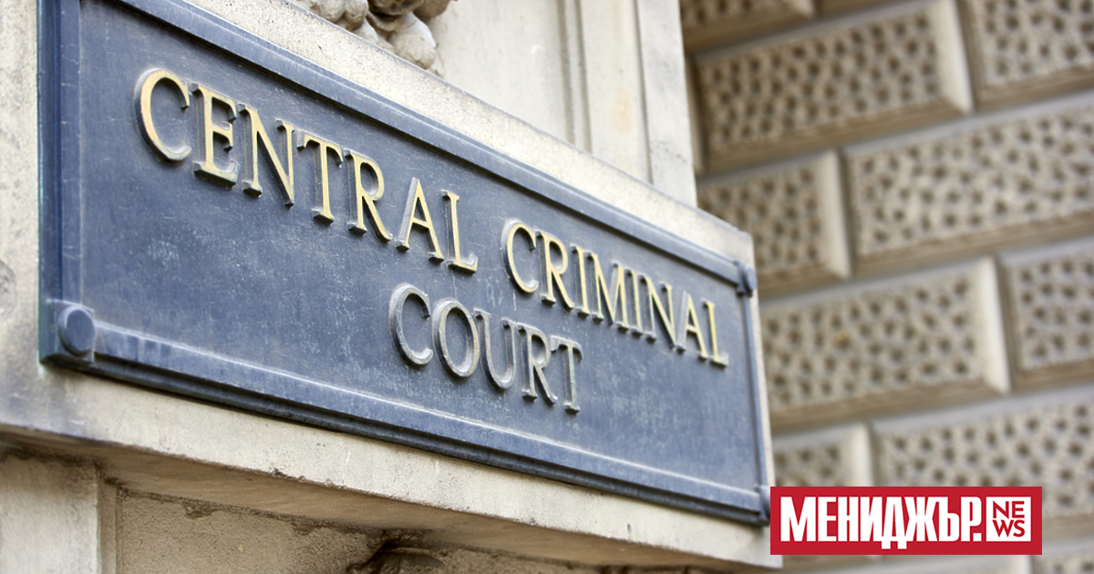 12-те съдебни заседатели, които трябва да преценят виновни ли са