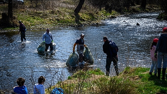Повече от 500 доброволци се присъединиха към инициативата на природозащитната