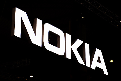 Nokia се провали в опита да проведе първия телефонен разговор от Луната 