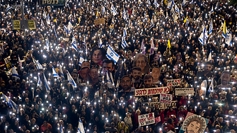 Хиляди хора протестираха в Израел срещу уволнението на ръководителя на