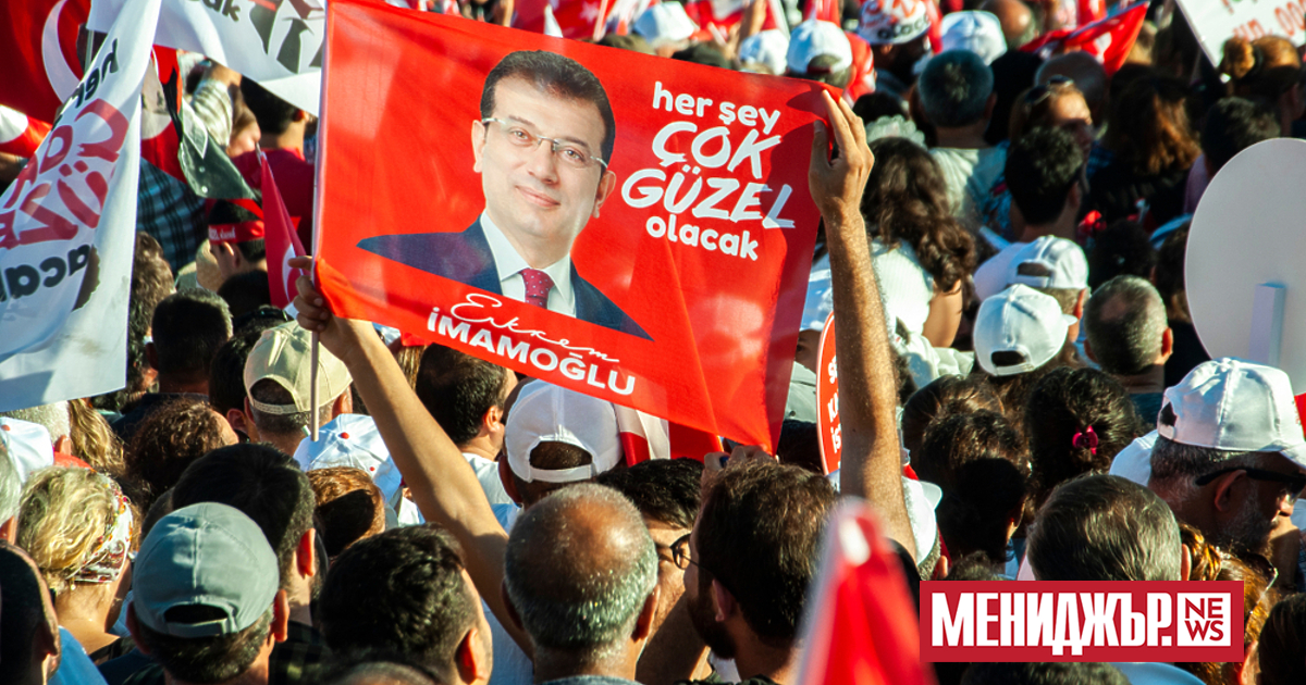 В неделя турски съд постанови оставането в затвора на кмета