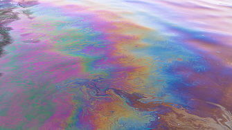 Хиляди барели керосин са били изгубени в пожарите последвали сблъсъка