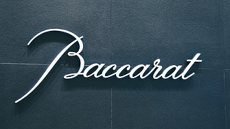 Известната френска марка за кристали Baccarat е символ на лукса