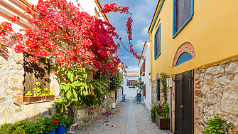 Комфортният живот понякога изглежда достъпен само в столиците и мегаполисите