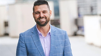 е основател и изпълнителен директор на SEO агенцията с най много