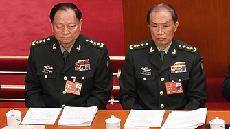 Китайският президент Си Дзинпин уволни втория по ранг генерал от