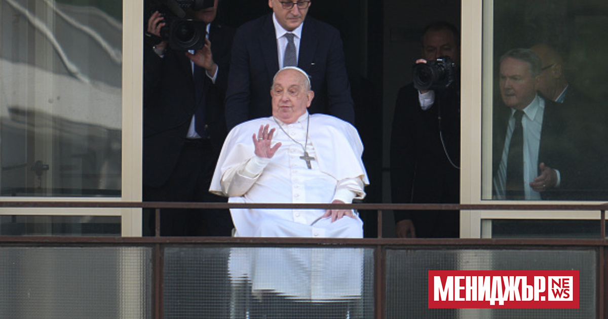 Лекарят на папа Франциск Серджо Алфиери нарече чудо, че 88-годишният