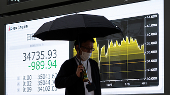 Основните борсови индекси в Азия се сринаха в понеделник тъй