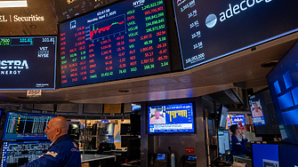 Все повече милиардери отправят оферти за превръщане на компании в частни на фона на пазарния хаос